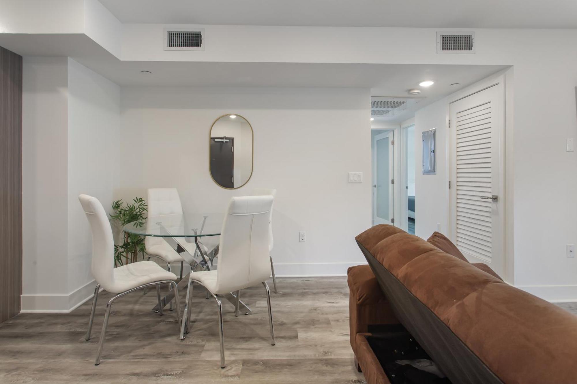 Beverly Hills 2bd 2ba With Free Parking Los Angeles